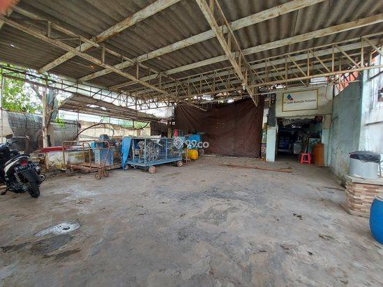 jual rumah tua hoek di Tanah tinggi johar Baru