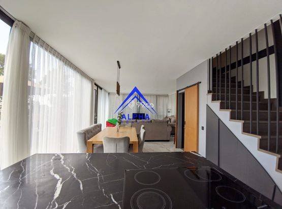 Dijual Rumah Villa Di Dago Bandung
