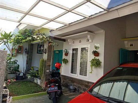 Rumah minimalis dijual di sisir kota Batu Malang