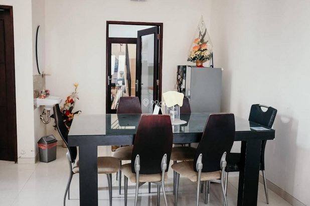 Rumah FURNISHED 211/232 Mirota Godean, Tgh Kota TERELEGAN