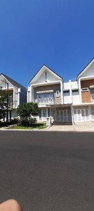 Rumah siao huni summarecon bandung