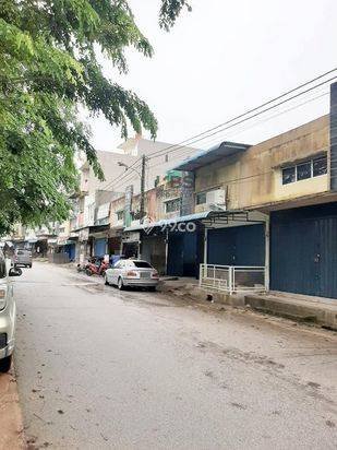 RUKO 2 LANTAI DIJUAL - LEGENDA CENTRAL POINT