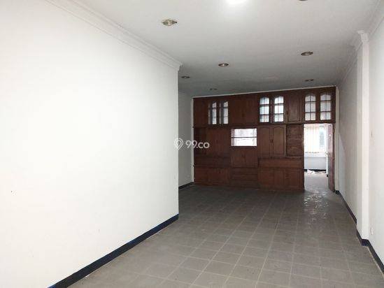 Ruko 3.5 lantai di Jalan Raya Alaydrus, Gajah Mada, Petojo
