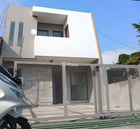 Rumah baru Gress 2 lantai Minimalis Reog Turangga