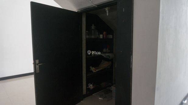 DISEWAKAN RUKO 1 LT  JIMBARAN PINGGIR JALAN BESAR