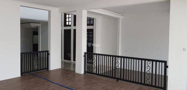 Gedung Kantor Ruko Luas 467 Poros Jalan Sukarno Hatta _ 684B