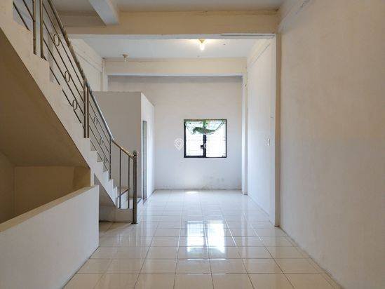 Ruko di Jl. Japaris / Rahmadysah ( Komp Japaris Town House )