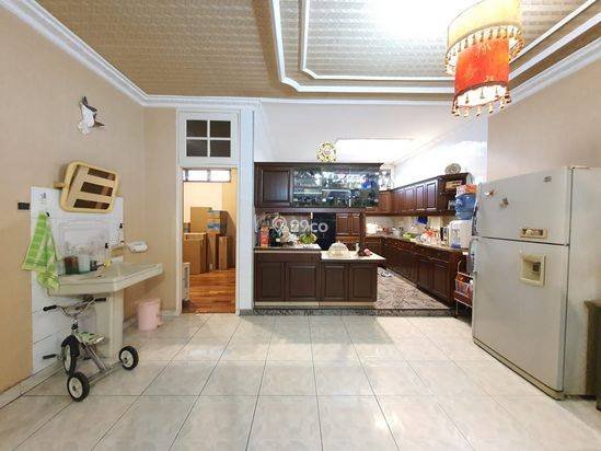 Villa di Komplek Taman Putri Hijau ( Row Komplek Utama )