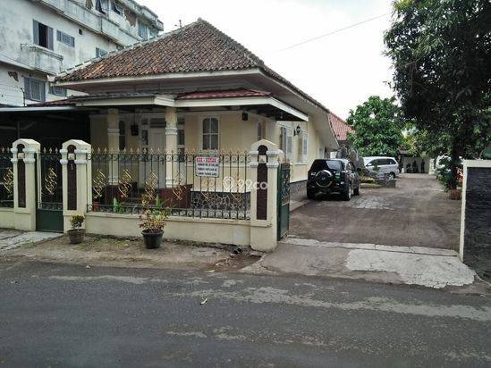 Rumah Antik dan Usaha Kost Strategis Pusat Kota Tasikmalaya