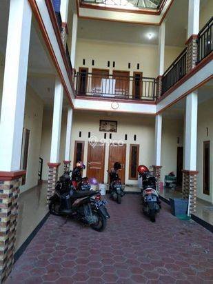 KOST DIJUAL: K182 Kost utara UMS dekat Lor inn Solo harga 1,9M