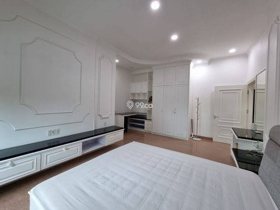 Villa Jumbo Komplek Taman Polonia 5