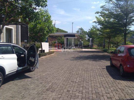 Sewa RumahSiapHuni,Cantik&Nyaman Grha Candi Golf Semarang-5421 Sewa RumahSiapHuni,Cantik&Nyaman Grha Candi Golf Semarang-5421