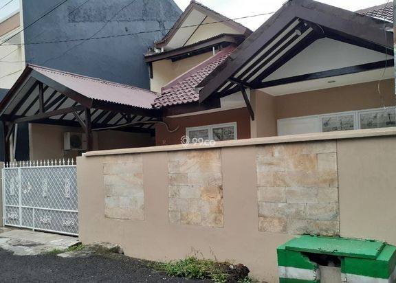 Dijual Rumah di PJMI (dekat Kampus STAN Sektor 5 Bintaro)