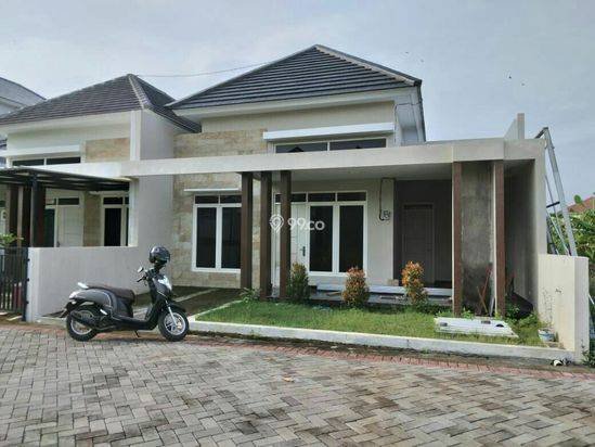 Rumah Murah Exclusive Elegan "Graha Adisti Ngaliyan" Semarang