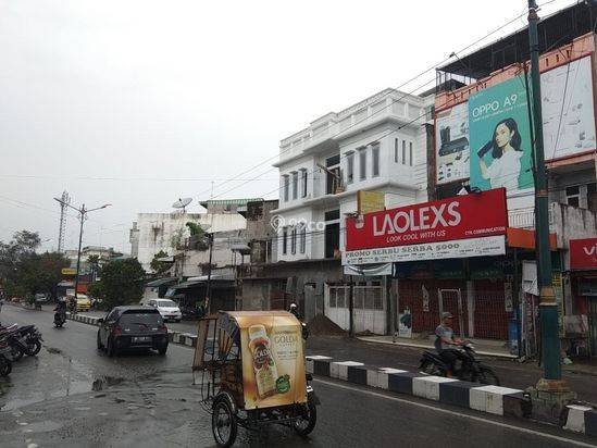 Ruko Gandeng 2 di Jl. Sekip ( Dekat UNPRI )