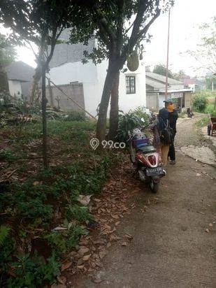 TANAH KOSONG BELAKANG ALUN-ALUN KOTA DEPOK