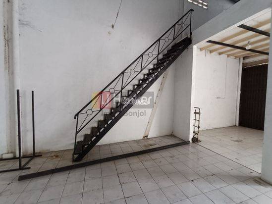 Sewa Gudang Cocok untukUsaha Jl Soekarno Hatta Semarang - 7466