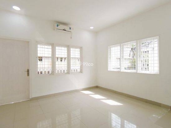 Villa di Jl. Kartini Dalam