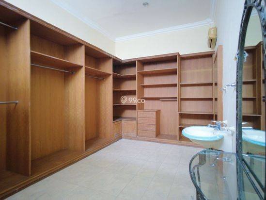 Villa di Komplek Malibu Indah