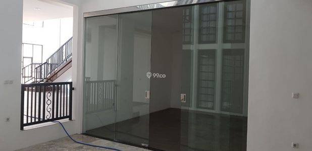 Gedung Kantor Ruko Luas 467 Poros Jalan Sukarno Hatta _ 684B