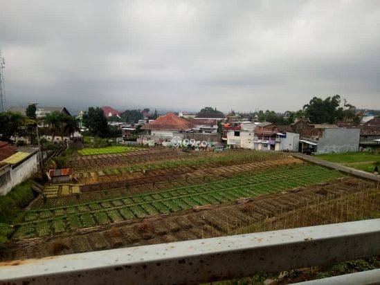 Villa keluarga dijual di 
Songgokerto kota Batu Malang