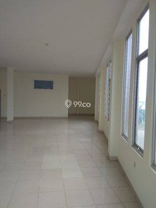 Disewakan Ruko Siap Pakai 3 Lantai Posisi Hoek Di Ruko Bizhub