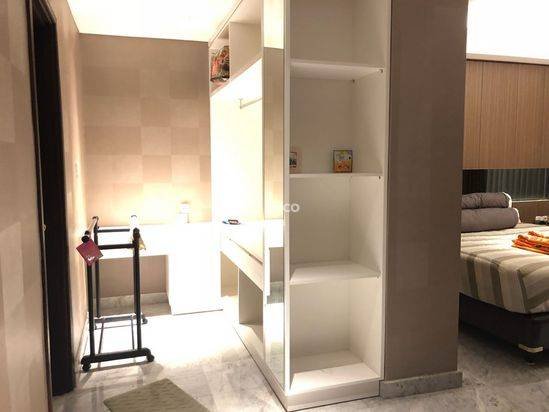 Apartment 3BR dijual di Kondominium Regency Surabaya, atas TP