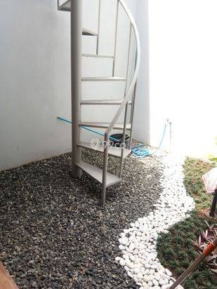 Rumah baru 2Lantai harga 1Lantai di panyileukan dekat SD Juara