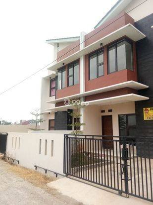 Rumah baru 2Lantai harga 1Lantai di panyileukan dekat SD Juara