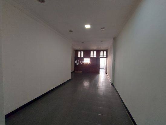 Ruko 3.5 lantai di Jalan Raya Alaydrus, Gajah Mada, Petojo
