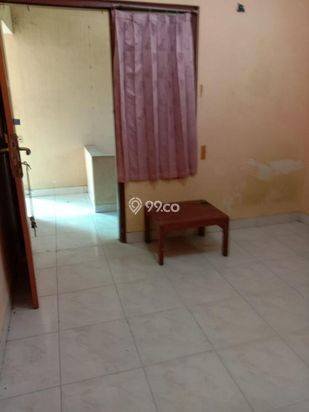 KOST DIJUAL: K141 2 lantai UMS Solo harga 2,5M ada rumah induk