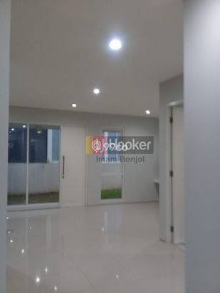 Rumah Mewah, Cantik & Nyaman Ivy Park Citraland Semarang -4548
