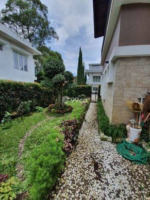 Villa Istana Bunga Lembang - Bandung