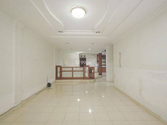 Villa di Jalan Raden Saleh Dalam