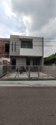 Rumah 100% Baru Lux Minimalis dekat Trans Studio Buahbatu
