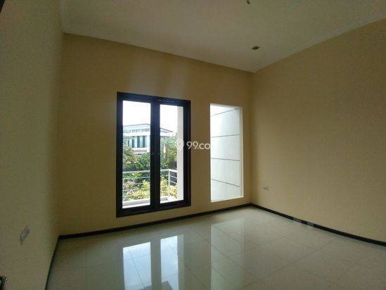Rumah Mewah 2 Lantai Luas 450 di Araya Golf kota Malang _ 449B