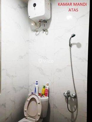 Disewakan Rumah Minimalis Semi Furnished Di Graha Raya