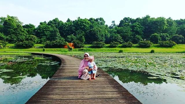 Explore Kebun Raya Cibinong