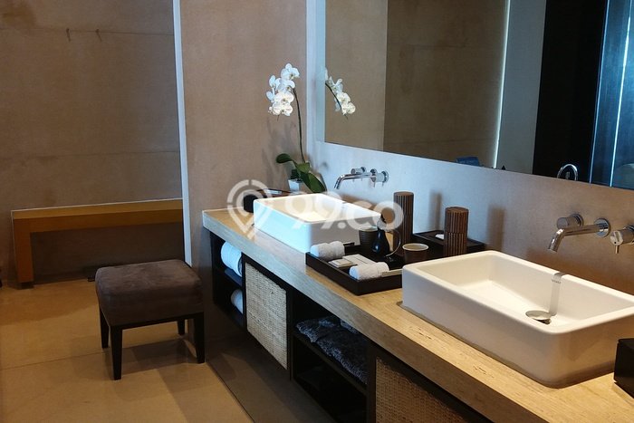 Dijual Apartemen Luxury di Seminyak 1 Kamar & 1 Kamar Mandi Dijual Apartemen Luxury di Seminyak 1 Kamar & 1 Kamar Mandi