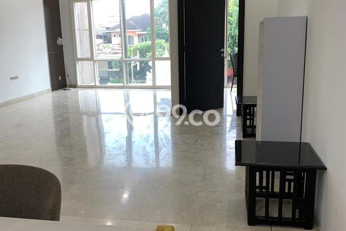 Sewa Apartemen Murah di Senayan 3 KT Sewa Apartemen Murah di Senayan 3 KT