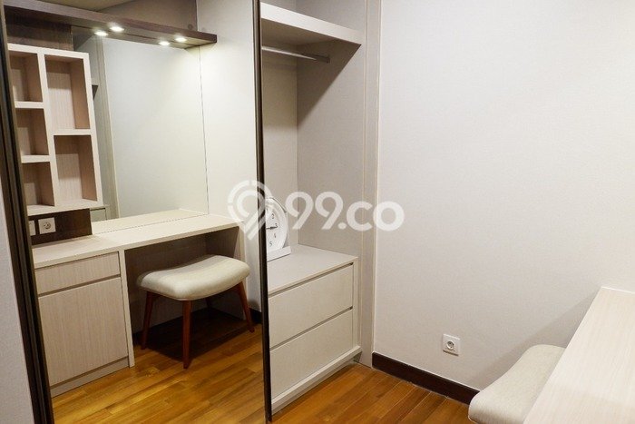 Apartemen Disewakan 3 Kamar Murah Siap Huni di Jakarta Selatan, Luas 122m2 Apartemen Disewakan 3 Kamar Murah Siap Huni di Jakarta Selatan, Luas 122m2