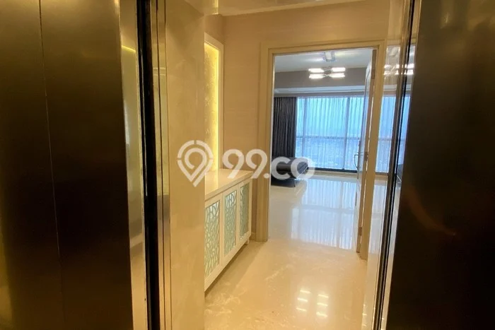 Hunian Apartemen Mewah & Prestisius 3 BR di Tegalsari, Surabaya Hunian Apartemen Mewah & Prestisius 3 BR di Tegalsari, Surabaya