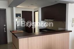 Apartemen Disewakan 3 Kamar Murah Siap Huni di Jakarta Barat, Luas 112m2 Apartemen Disewakan 3 Kamar Murah Siap Huni di Jakarta Barat, Luas 112m2