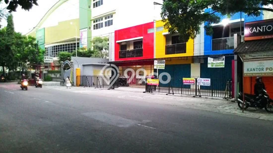 Disewakan Ruko di Kawasan Ramai Kepunton Luas 150m2 Disewakan Ruko di Kawasan Ramai Kepunton Luas 150m2