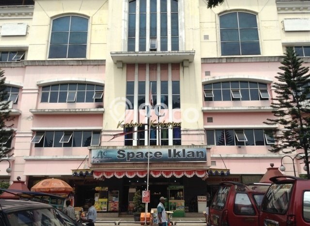Area Ramai! Komersial Dijual di Regol untuk Bisnis Luas Bangunan 9m2 Area Ramai! Komersial Dijual di Regol untuk Bisnis Luas Bangunan 9m2