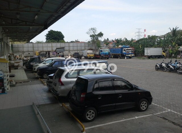 Gudang Premium Kawasan Gresik Kota, Luas 5000m², Area Bisnis Gudang Premium Kawasan Gresik Kota, Luas 5000m², Area Bisnis