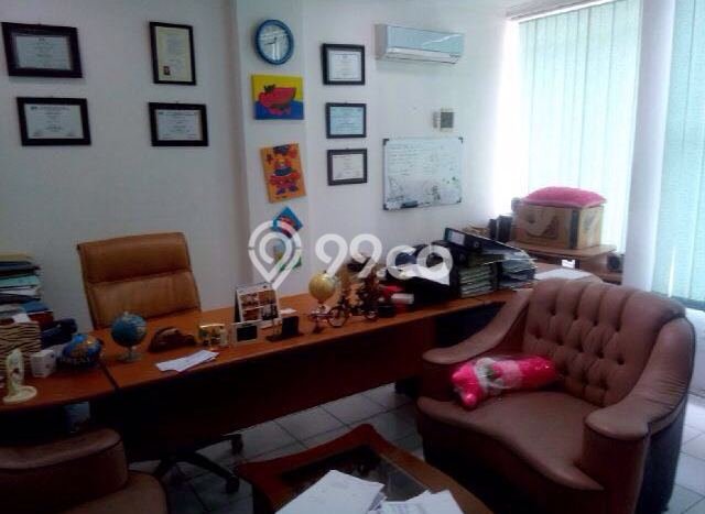 Unit Ruko Dijual di Jakarta Barat LT 61m2 & LB 180m2 Unit Ruko Dijual di Jakarta Barat LT 61m2 & LB 180m2