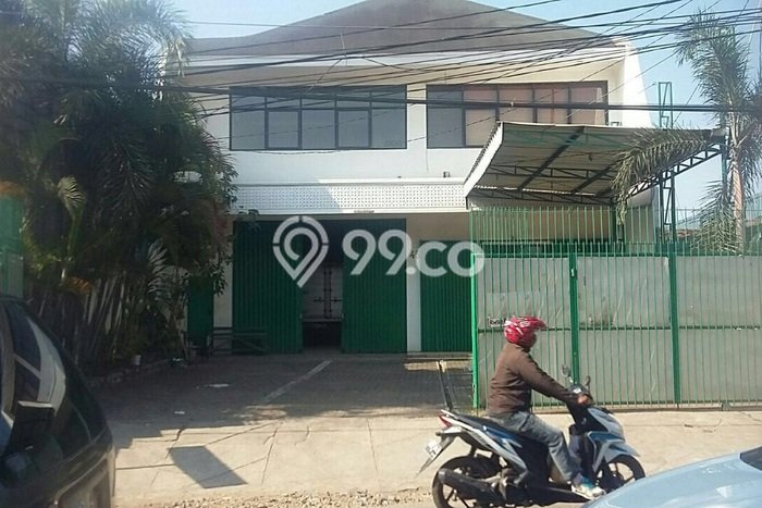 INVESTASI CERDAS! Gudang di Meruya, Luas 385m², Area Komersial INVESTASI CERDAS! Gudang di Meruya, Luas 385m², Area Komersial