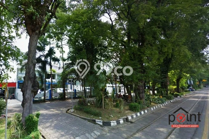 Kantor Area Komersial Kawasan Slamet Riyadi, Luas 500m², Ready Operasi Kantor Area Komersial Kawasan Slamet Riyadi, Luas 500m², Ready Operasi