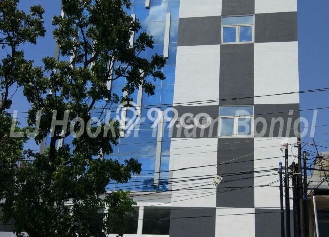 Ruko Kawasan Strategis Kawasan Simpang Lima, Luas 750m², Jalan Utama Ruko Kawasan Strategis Kawasan Simpang Lima, Luas 750m², Jalan Utama